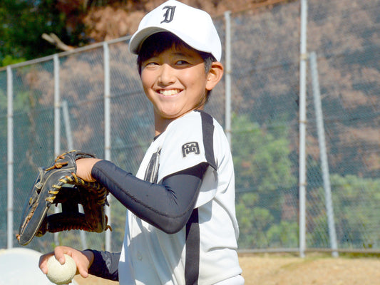 岡山の“スマイル王子”。35期目「最強世代」を三刀流で全国へとリード - フィールドフォース