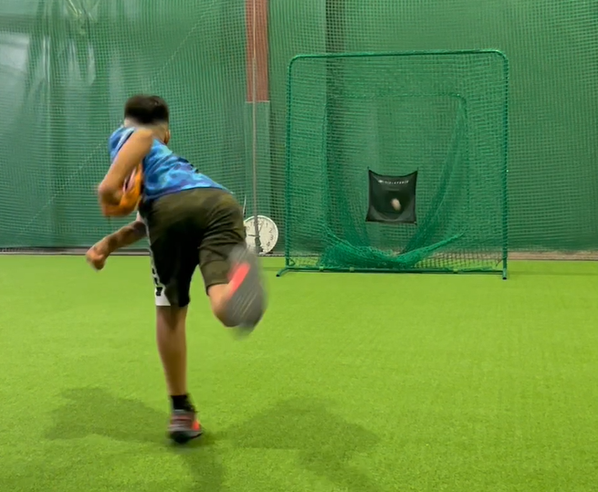 開発秘話】ひとりでも『バチーン』とピッチング練習 – 【野球