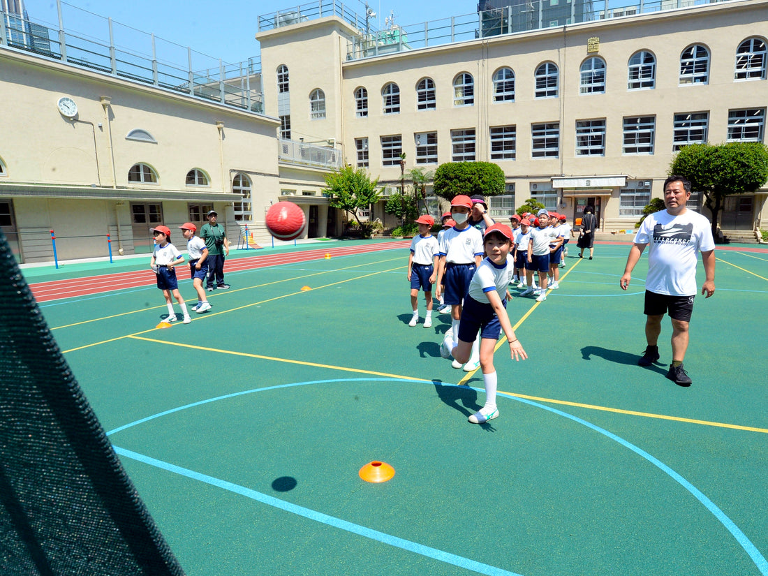【特別リポート】手弁当で３年目。元五輪戦士が都内小学校で「投げ方」教室 - フィールドフォース