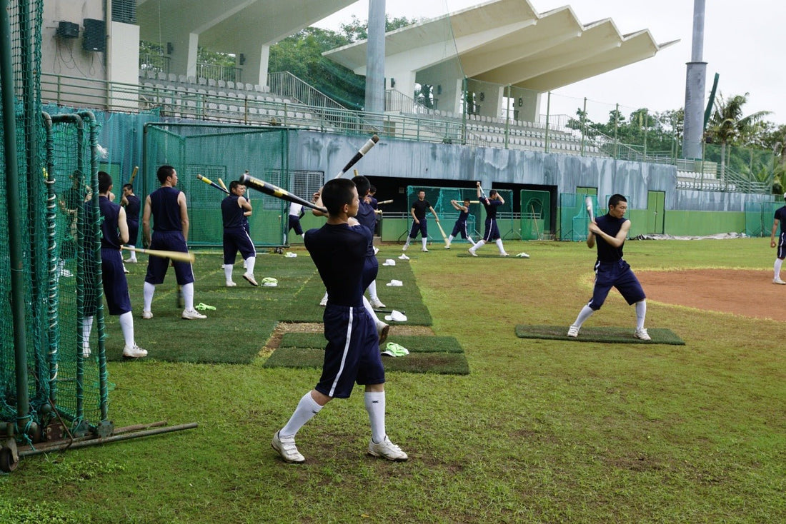 野球｜素振りはどうやるのが正しい？ - フィールドフォース