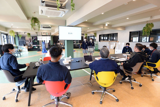 【特別リポート】軟式JKの情熱が企業をその気に。～FF社にて新商品プレゼン～ - フィールドフォース